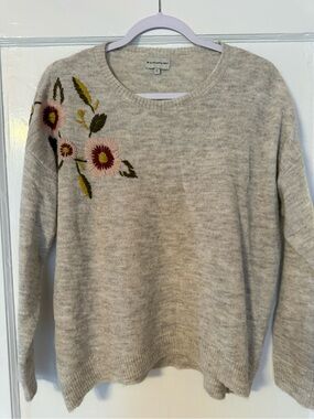 Silverflint Floral Embroidered Sweater Size S